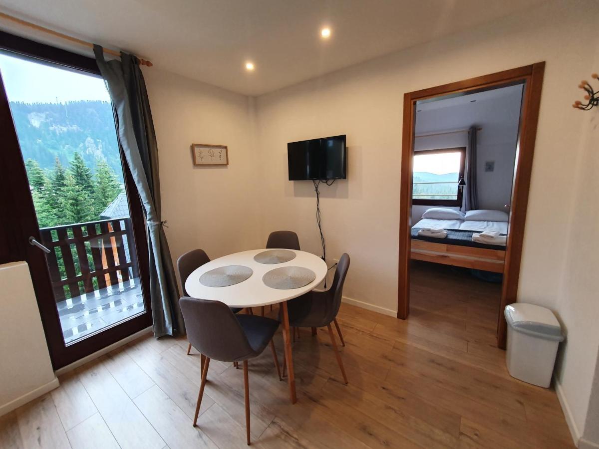 Jelka Apartmani Jahorina Luaran gambar